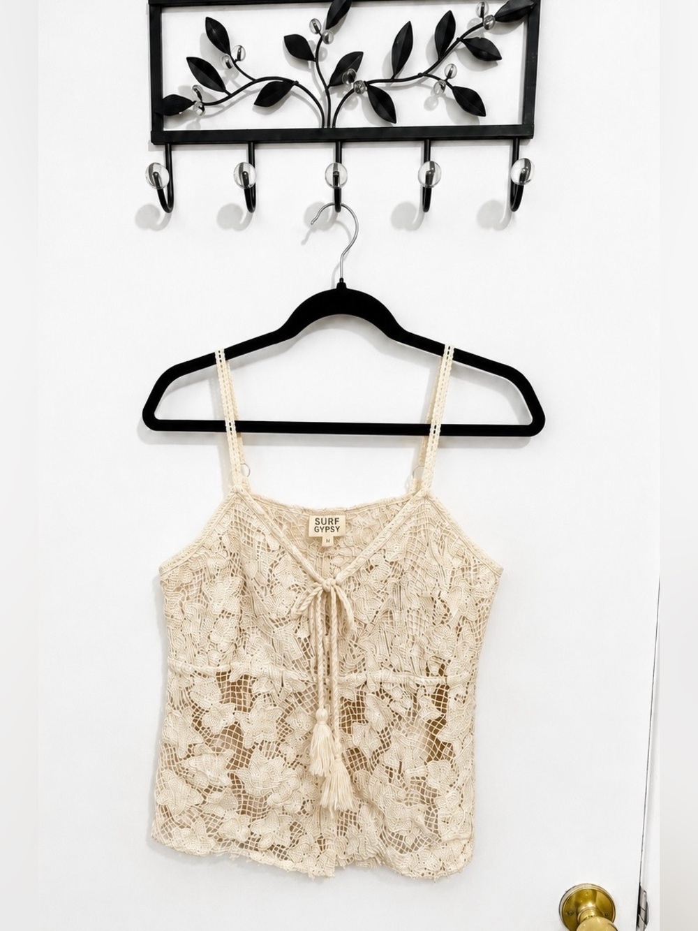 Surf Gypsy Crochet Lace Tank Top – Neutral White
 – Size Medium